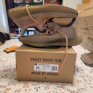 Yeezy 350 Sand Taupe